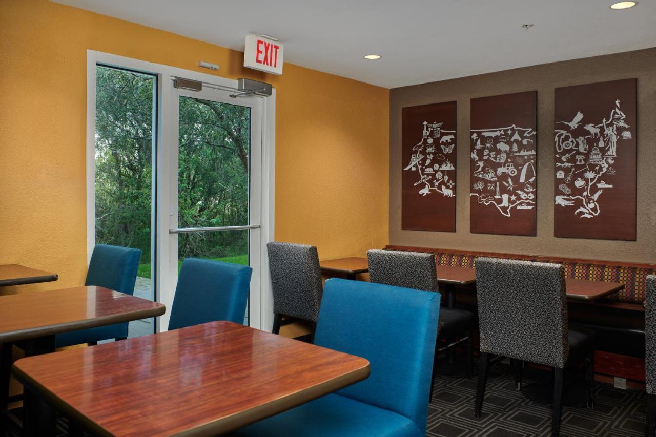Mainstay Suites Tampa Moffitt-Usf Temple Terrace Exterior photo