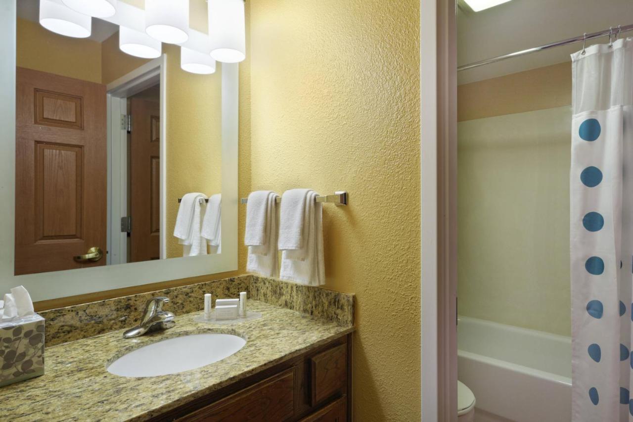 Mainstay Suites Tampa Moffitt-Usf Temple Terrace Exterior photo