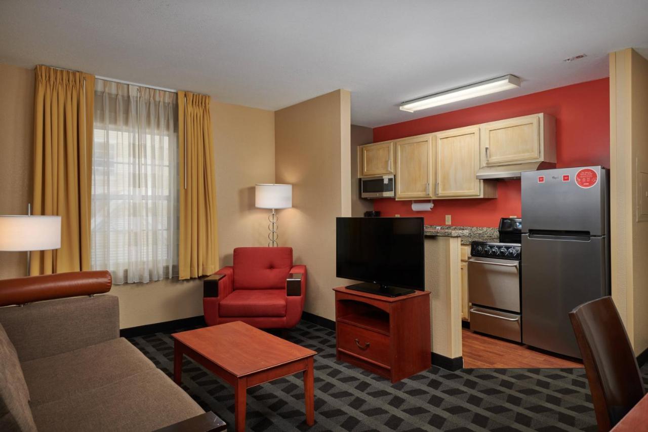 Mainstay Suites Tampa Moffitt-Usf Temple Terrace Exterior photo