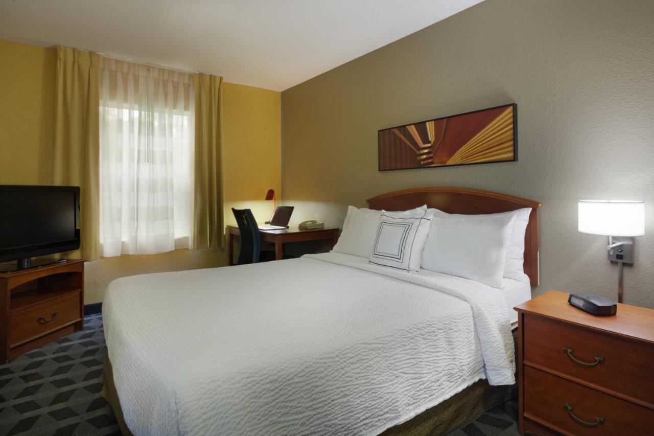 Mainstay Suites Tampa Moffitt-Usf Temple Terrace Exterior photo
