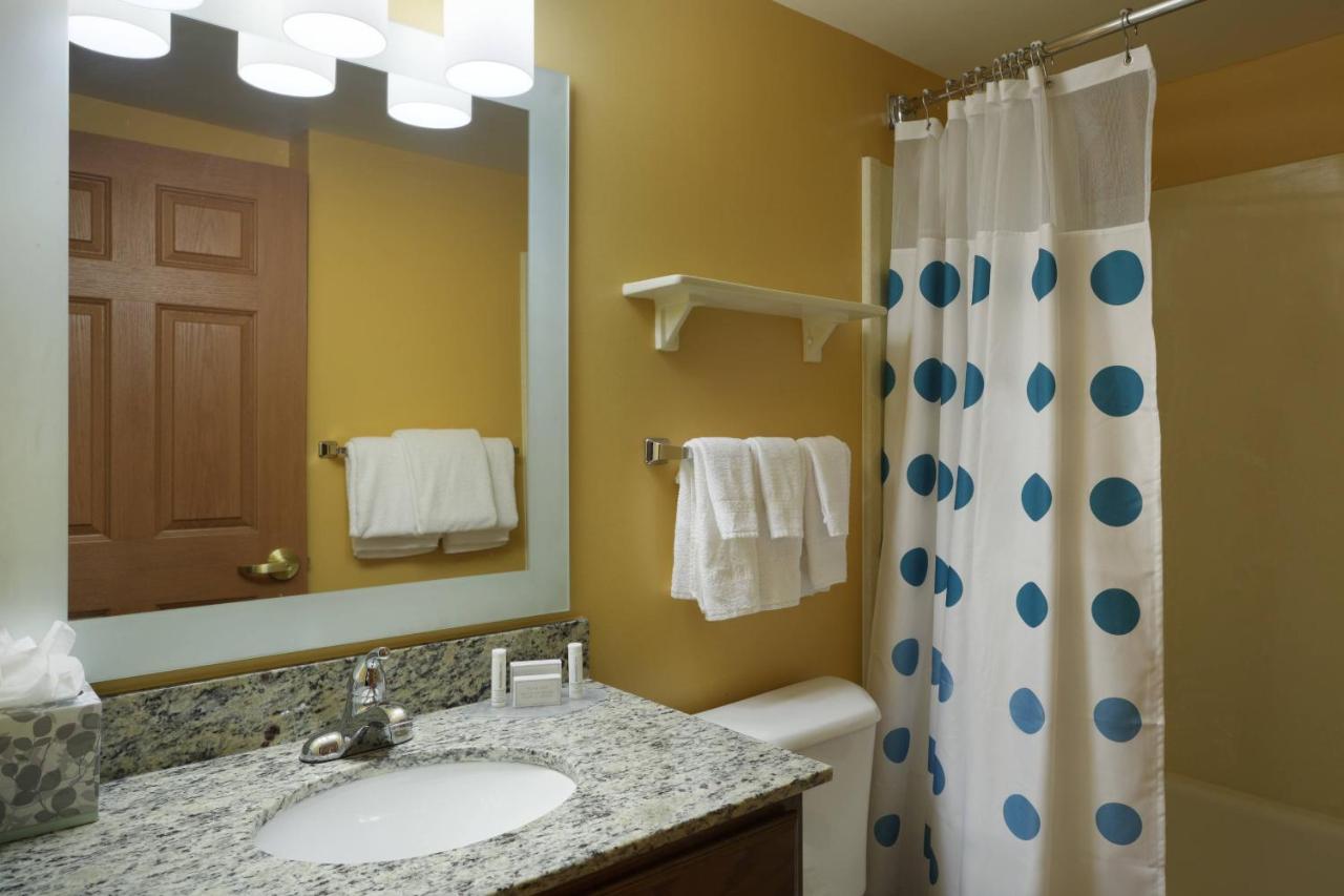 Mainstay Suites Tampa Moffitt-Usf Temple Terrace Exterior photo
