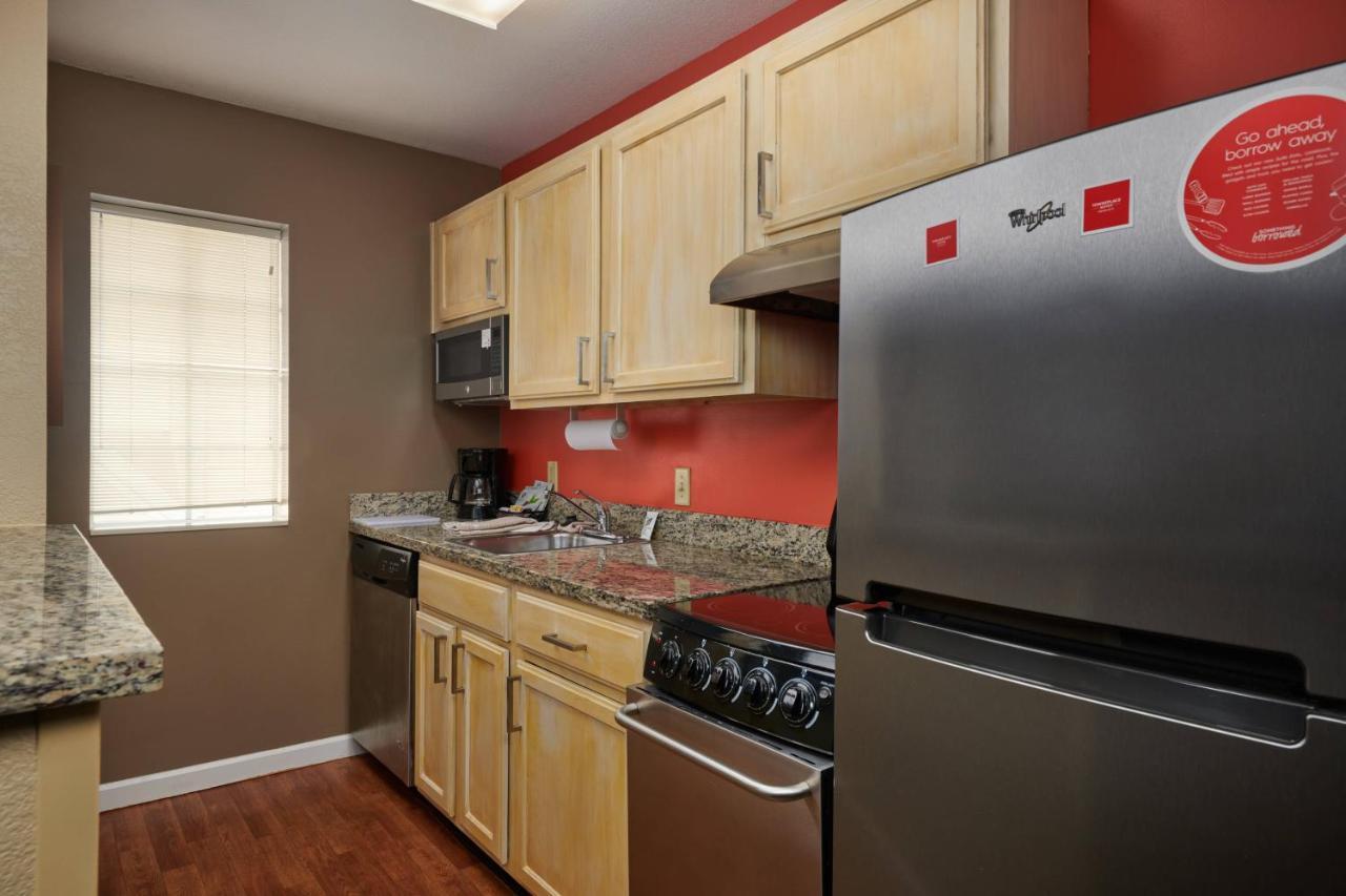 Mainstay Suites Tampa Moffitt-Usf Temple Terrace Exterior photo