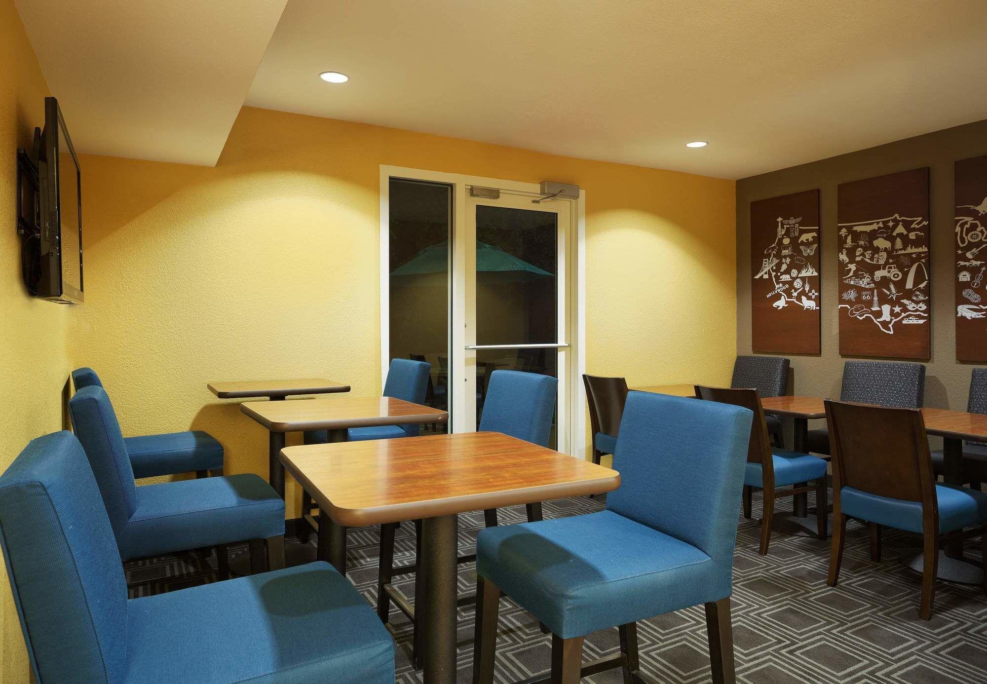 Mainstay Suites Tampa Moffitt-Usf Temple Terrace Exterior photo